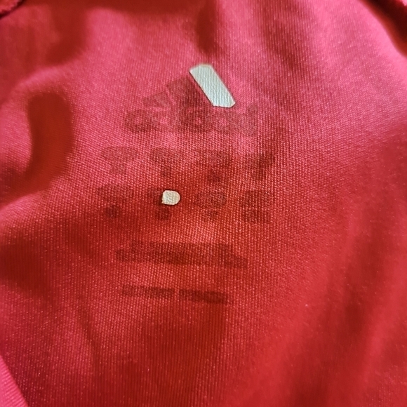 Adidas top size medium A-56 5/$25 - Picture 3 of 3